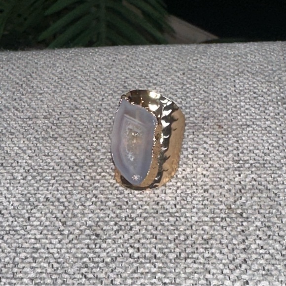 Luxury Natural Stone Adjustable Crystal Irregular Geode Gold-plated Ring - Picture 8 of 11